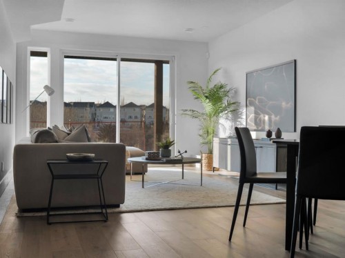 27 Royal Birch Cove Nw, Calgary, AB - Indoor