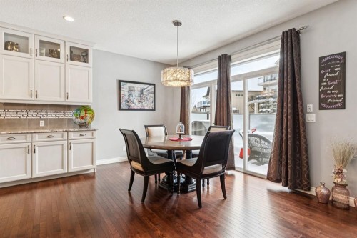 135 Auburn Sound Manor Se, Calgary, AB - Indoor Photo Showing Dining Room