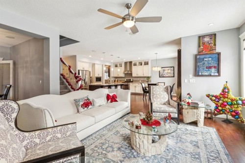 135 Auburn Sound Manor Se, Calgary, AB - Indoor Photo Showing Living Room