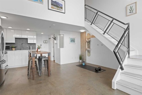 510-535 8 Avenue Se, Calgary, AB - Indoor