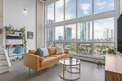 510-535 8 Avenue Se, Calgary, AB - Indoor Photo Showing Living Room