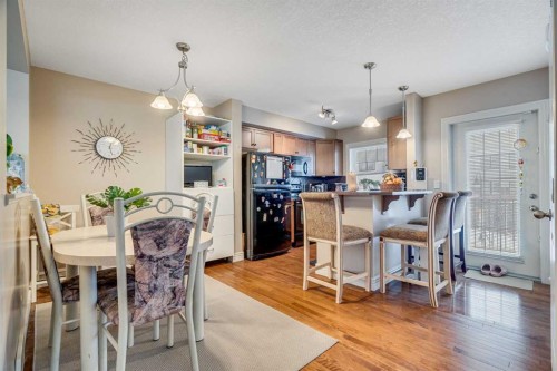 3 Royal Oak Plaza Nw, Calgary, AB - Indoor Photo Showing Dining Room