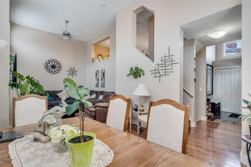 3 Royal Oak Plaza Nw, Calgary, AB - Indoor Photo Showing Dining Room