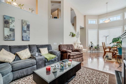 3 Royal Oak Plaza Nw, Calgary, AB - Indoor Photo Showing Living Room