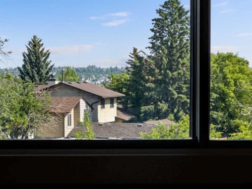 966 Berkley Drive Nw, Calgary, AB - Outdoor