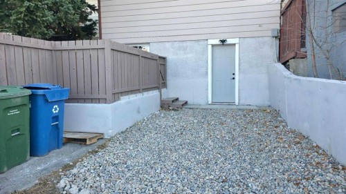 966 Berkley Drive Nw, Calgary, AB - Outdoor With Exterior