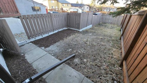 966 Berkley Drive Nw, Calgary, AB - Outdoor