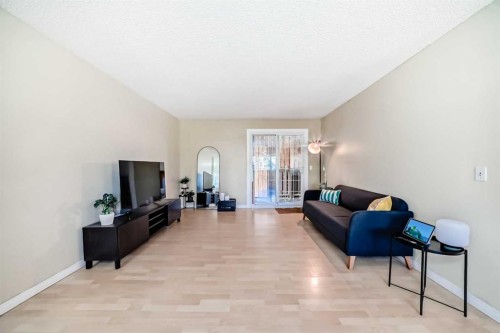 31 Castleglen Crescent Ne, Calgary, AB - Indoor