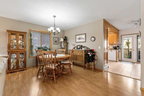 40 Green Meadow Drive, Strathmore, AB - Indoor Photo Showing Dining Room