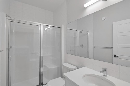 72 Lewiston Drive Ne, Calgary, AB - Indoor Photo Showing Bathroom