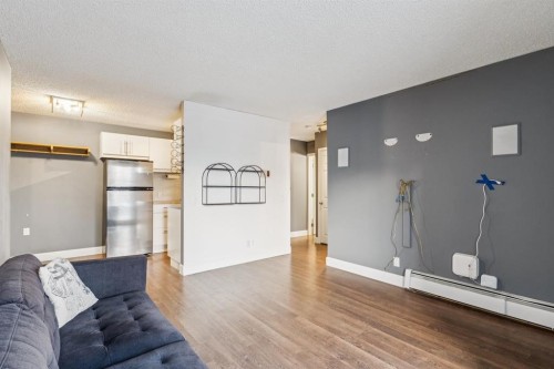 405-2140 17A Street Sw, Calgary, AB - Indoor