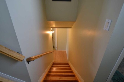 660 1 Avenue, Irricana, AB - Indoor Photo Showing Other Room