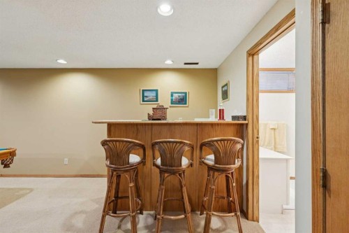 201-132 Straddock Crescent Sw, Calgary, AB - Indoor Photo Showing Other Room