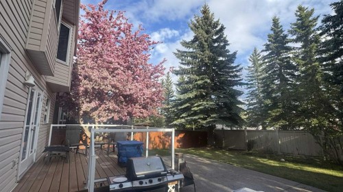 201-132 Straddock Crescent Sw, Calgary, AB - Outdoor