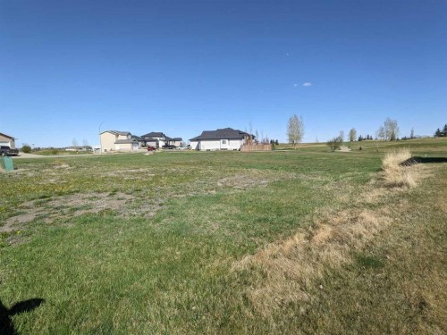 1502 Whispering Drive, Vulcan, AB 