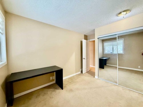 439 Ranchview Court Nw, Calgary, AB - Indoor Photo Showing Other Room