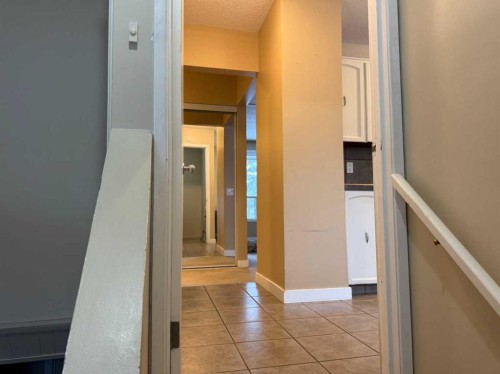 439 Ranchview Court Nw, Calgary, AB - Indoor Photo Showing Other Room