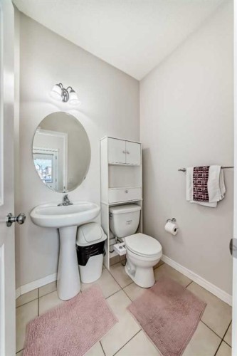 185 Legacy Crescent Se, Calgary, AB - Indoor Photo Showing Bathroom
