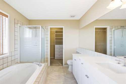 202 Panamount Court Nw, Calgary, AB - Indoor Photo Showing Bathroom
