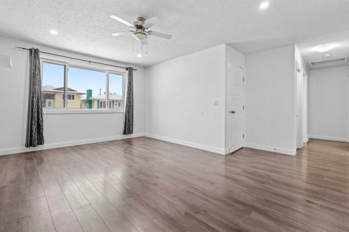 263 Doverview Crescent Se, Calgary, AB - Indoor Photo Showing Other Room