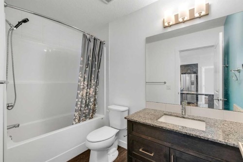 2409-3727 Sage Hill Drive Nw, Calgary, AB - Indoor Photo Showing Bathroom