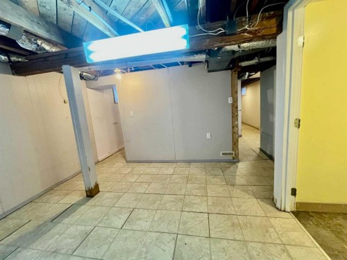 112 Allison Street, Acme, AB - Indoor Photo Showing Basement
