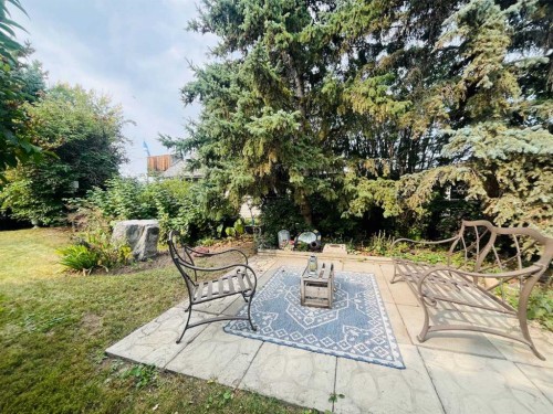 112 Allison Street, Acme, AB - Outdoor With In Ground Pool