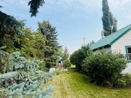 112 Allison Street, Acme, AB - Outdoor