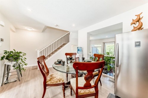 206 Cranbrook Square Se, Calgary, AB - Indoor Photo Showing Dining Room