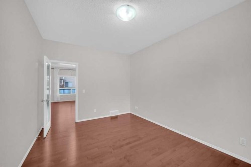 1174 Kingston Crescent Se, Airdrie, AB - Indoor Photo Showing Other Room