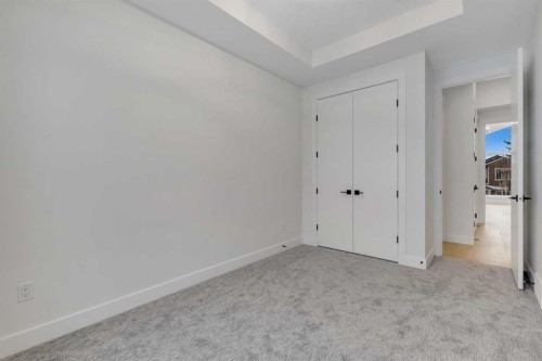 6416 34 Avenue Nw, Calgary, AB - Indoor Photo Showing Other Room