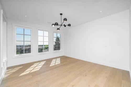 2504 19A Street Sw, Calgary, AB - Indoor Photo Showing Other Room