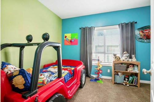 114 Skyview Ranch Gardens Ne, Calgary, AB - Indoor Photo Showing Bedroom