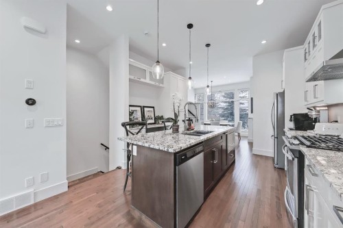 1229 Regal Crescent Ne, Calgary, AB - Indoor Photo Showing Kitchen With Stainless Steel Kitchen With Upgraded Kitchen