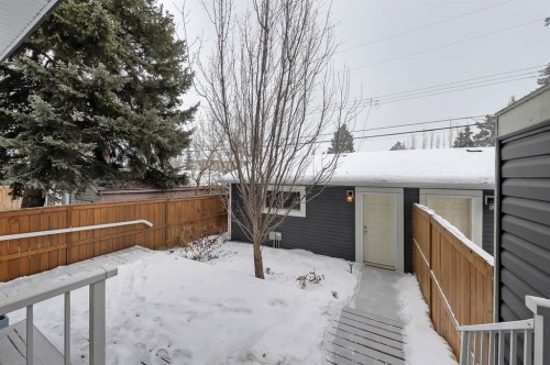 1229 Regal Crescent Ne, Calgary, AB - Outdoor