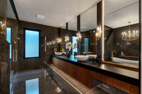 4116 Crestview Road Sw, Calgary, AB - Indoor Photo Showing Other Room