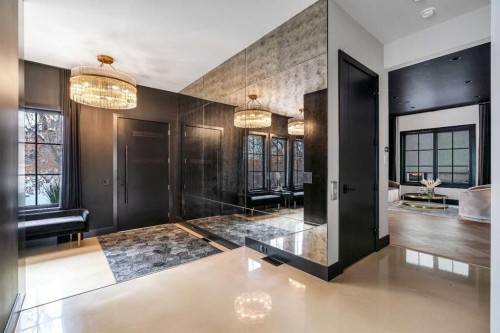 4116 Crestview Road Sw, Calgary, AB - Indoor