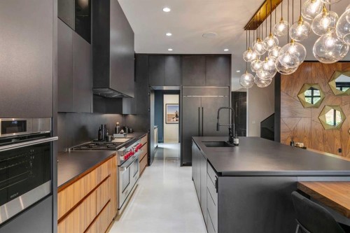 4116 Crestview Road Sw, Calgary, AB - Indoor Photo Showing Kitchen With Upgraded Kitchen