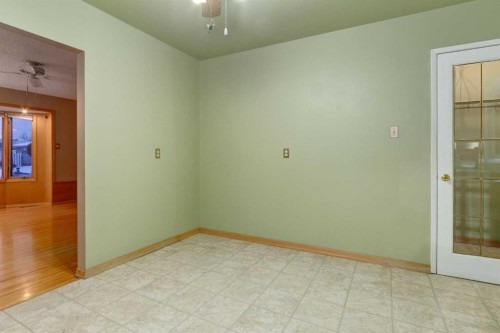 7404 Farrell Road Se, Calgary, AB - Indoor Photo Showing Other Room