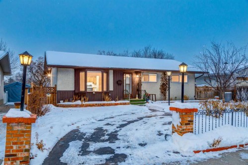 7404 Farrell Road Se, Calgary, AB - Outdoor