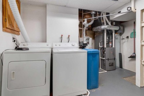7404 Farrell Road Se, Calgary, AB - Indoor Photo Showing Laundry Room
