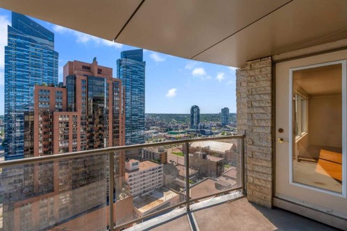 2003-683 10 Street Sw, Calgary, AB - Outdoor With Exterior