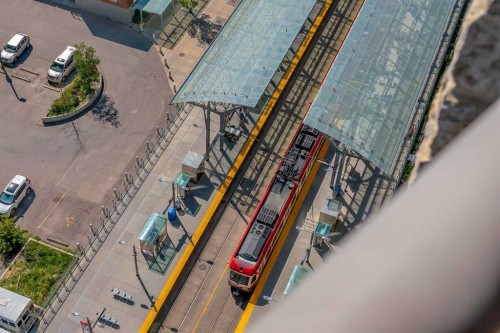 2003-683 10 Street Sw, Calgary, AB - Indoor Photo Showing Other Room
