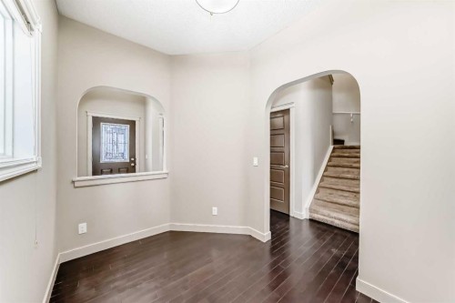 6 Evanspark Manor Nw, Calgary, AB - Indoor Photo Showing Other Room
