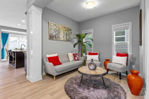 337 Bridleridge View Sw, Calgary, AB - Indoor Photo Showing Living Room