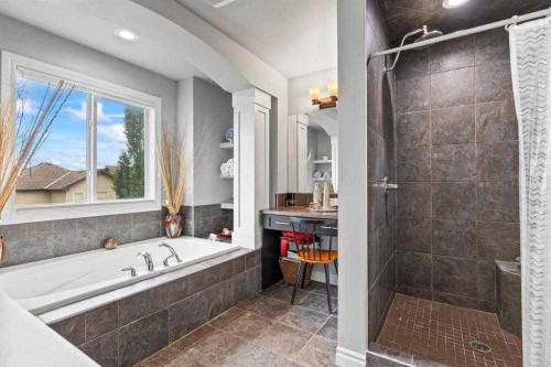 337 Bridleridge View Sw, Calgary, AB - Indoor Photo Showing Bathroom