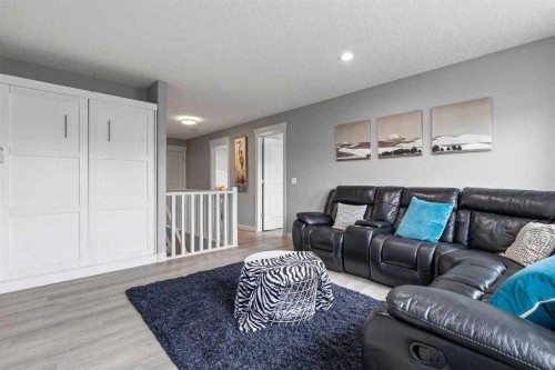 337 Bridleridge View Sw, Calgary, AB - Indoor Photo Showing Living Room