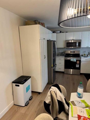 387 Templeview Drive Ne, Calgary, AB - Indoor Photo Showing Kitchen