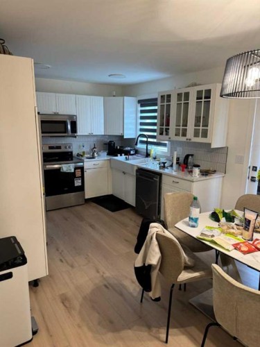 387 Templeview Drive Ne, Calgary, AB - Indoor Photo Showing Kitchen