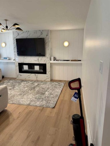 387 Templeview Drive Ne, Calgary, AB - Indoor Photo Showing Other Room